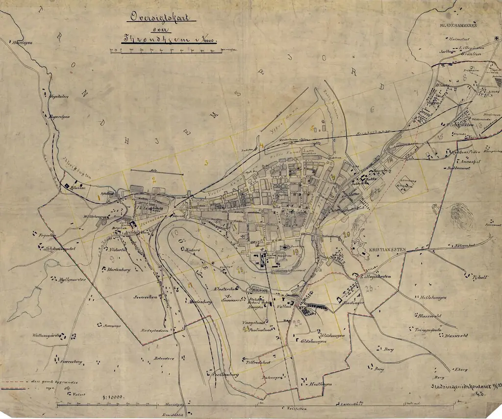 Plano antiguo de una ciudad dibujado sobre papel envejecido